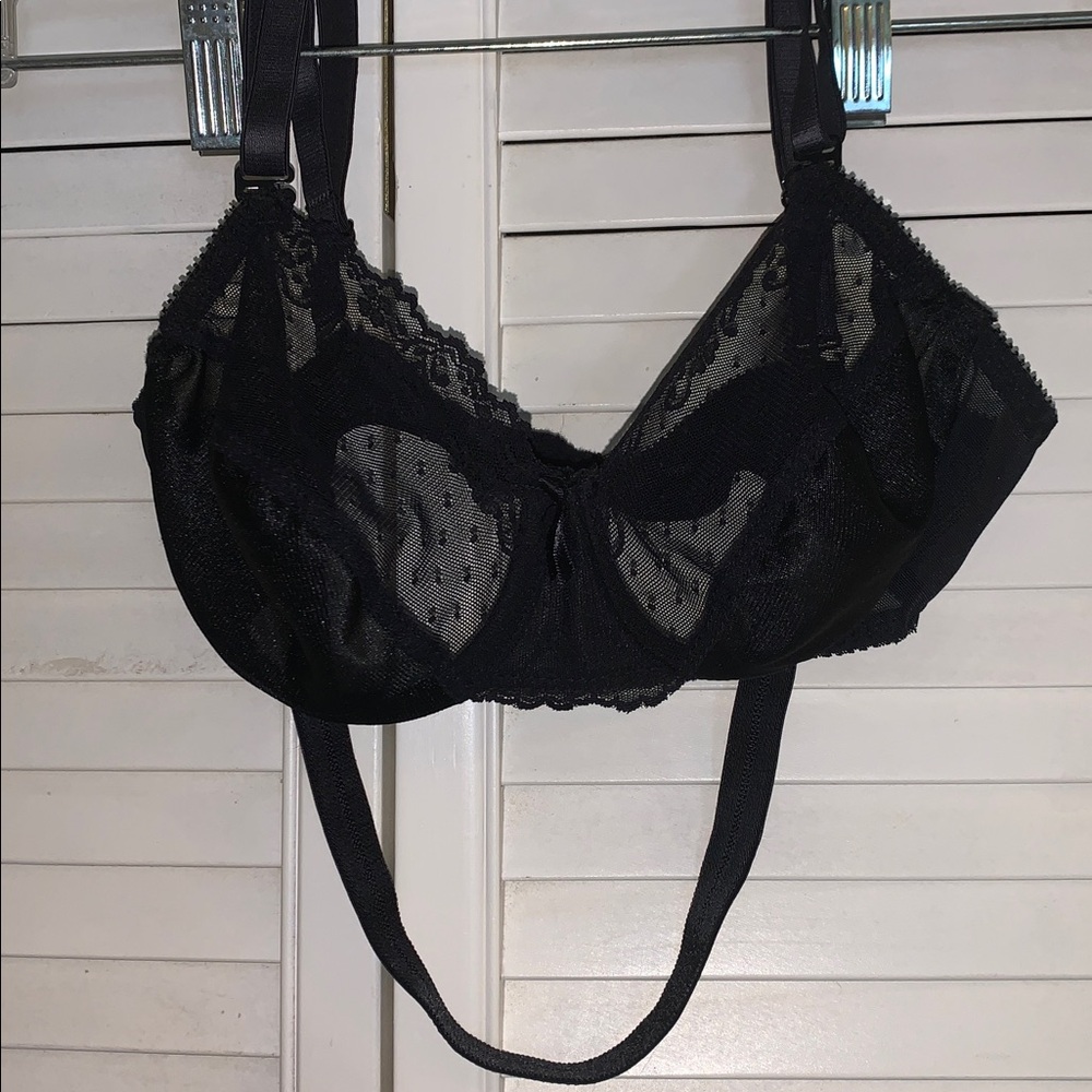 Backless by smoothie lace bra can be strapless 34b - Picture 2 of 5